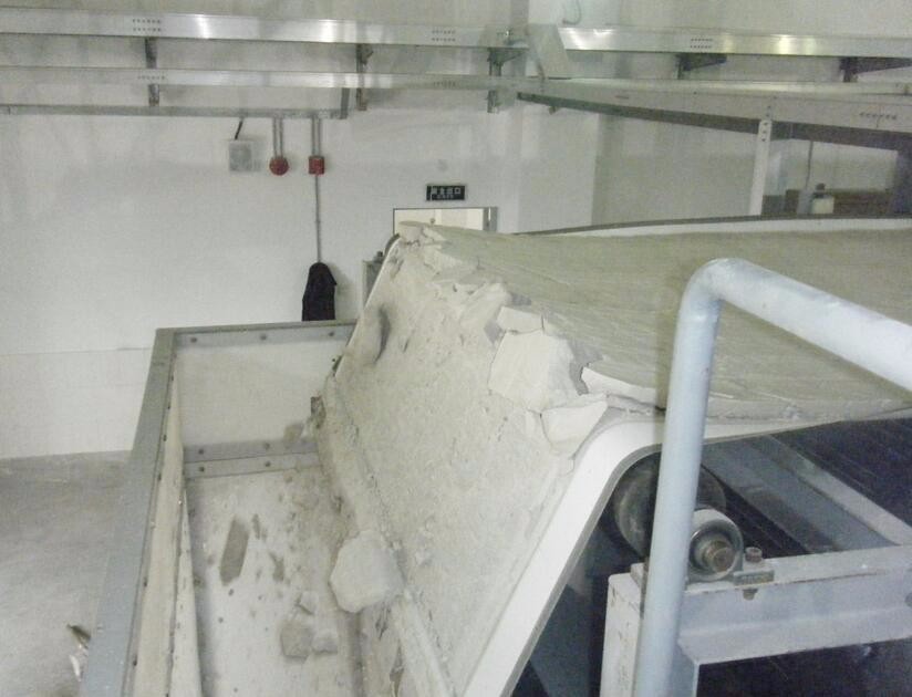 橡膠帶式過濾機在高溫環(huán)境中出現停運，那么應該如何處理