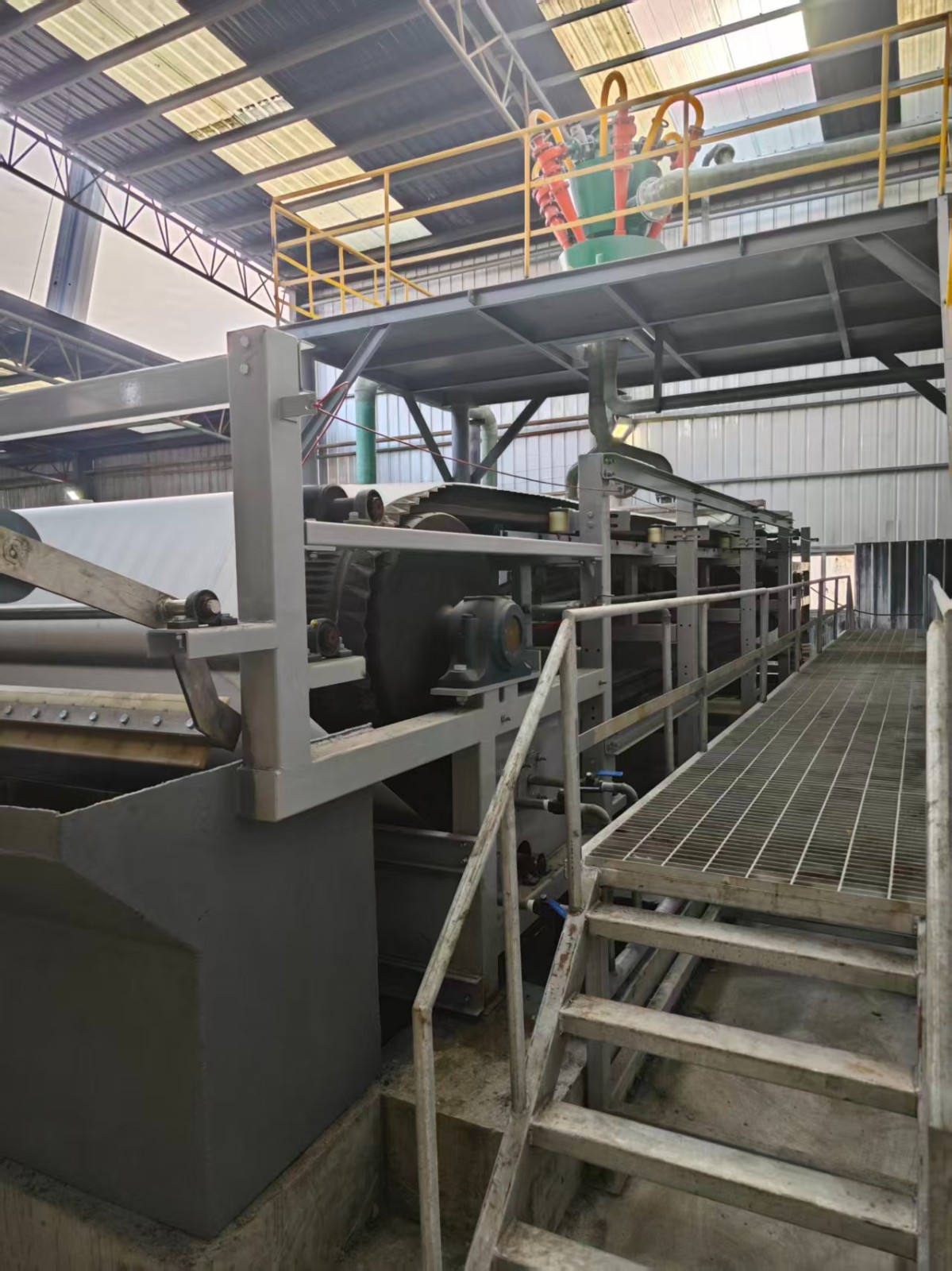 真空帶式過(guò)濾機(jī)的糾偏裝置失效如何處理？